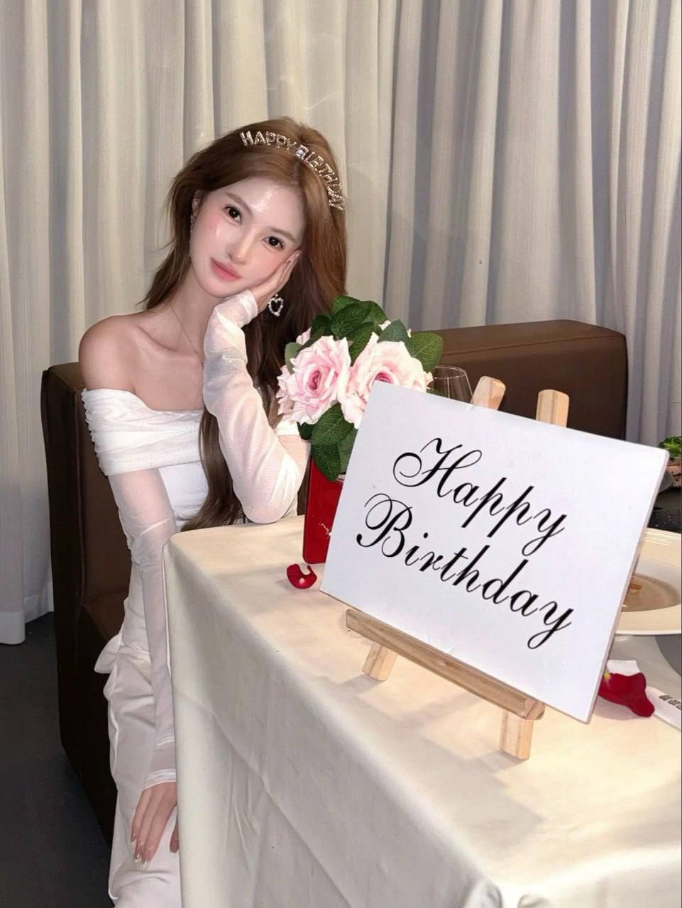 em hoa khôi của trường đụ nhau cùng thầy chủ nhiệm